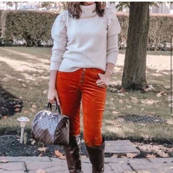 CAbi Sweaters - Cabi sweater style #3889 turtleneck puff sleeve pearl sweater
